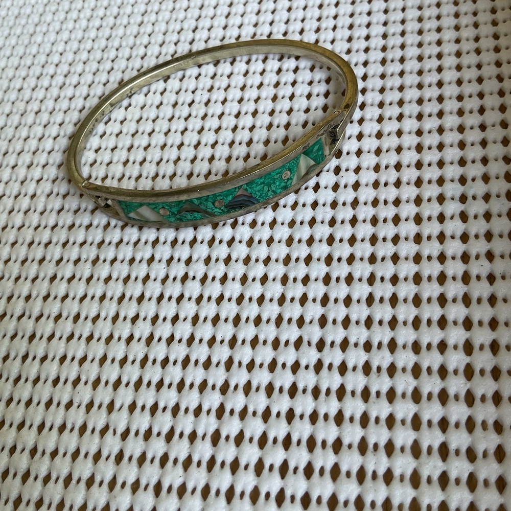 Elegant Green hinge Bangle Bracelet Mexico Alpaca